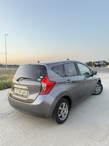 Nissan Note-8