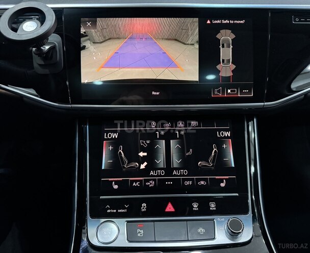 Audi A8-17