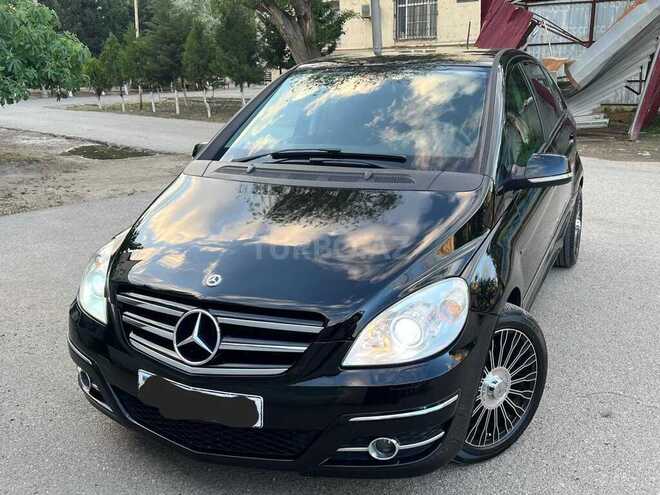 Mercedes B 180 2009, 106,000 km - 1.7 л - Sumqayıt