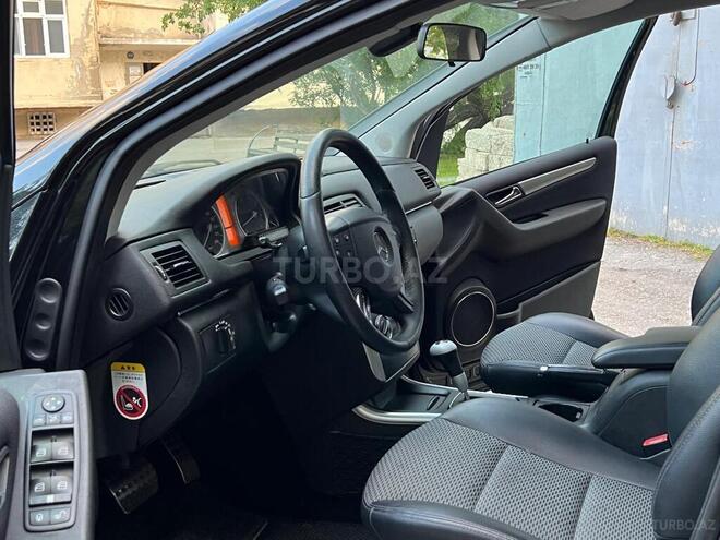 Mercedes B 180 2009, 106,000 km - 1.7 л - Sumqayıt