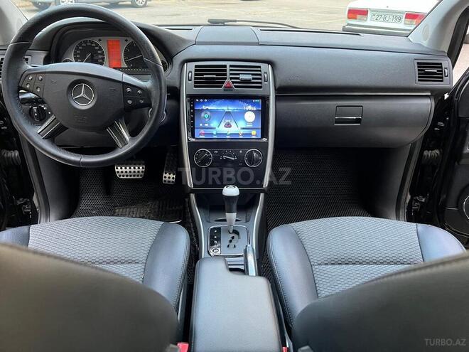 Mercedes B 180 2009, 106,000 km - 1.7 л - Sumqayıt