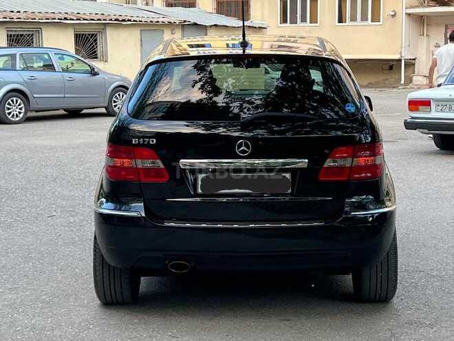 Mercedes B 180 2009, 106,000 km - 1.7 л - Sumqayıt