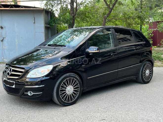 Mercedes B 180 2009, 106,000 km - 1.7 л - Sumqayıt