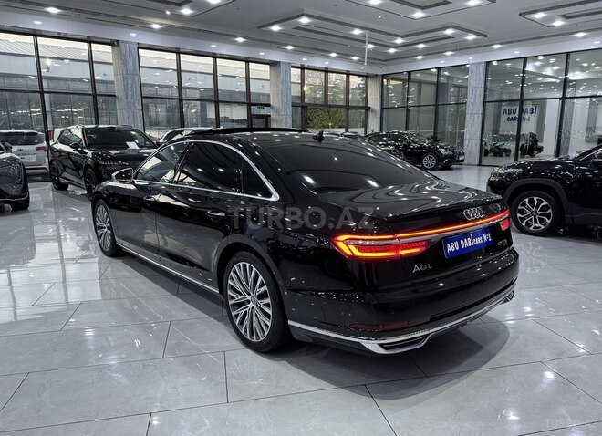 Audi A8-6