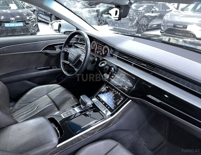 Audi A8-10