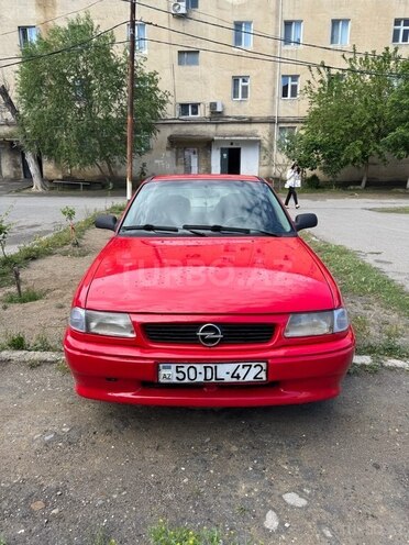 Opel Astra 1996, 251,000 km - 1.8 l - Sumqayıt