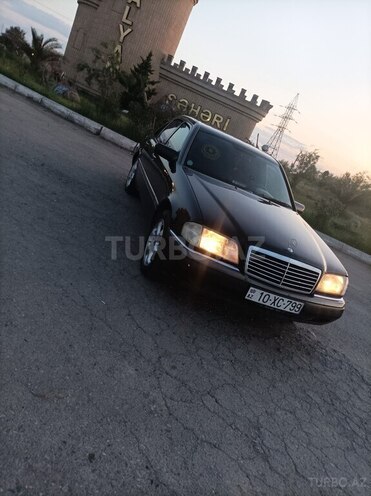 Mercedes C 200 1995, 385,000 km - 2.0 л - Bakı