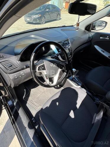 Hyundai Accent 2013, 200,000 km - 1.6 l - Bakı