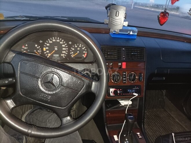 Mercedes C 200 1995, 385,000 km - 2.0 л - Bakı