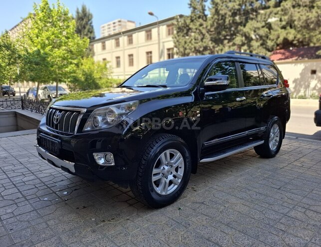 Toyota Land Cruiser Prado 2011, 220,000 km - 3.0 l - Bakı