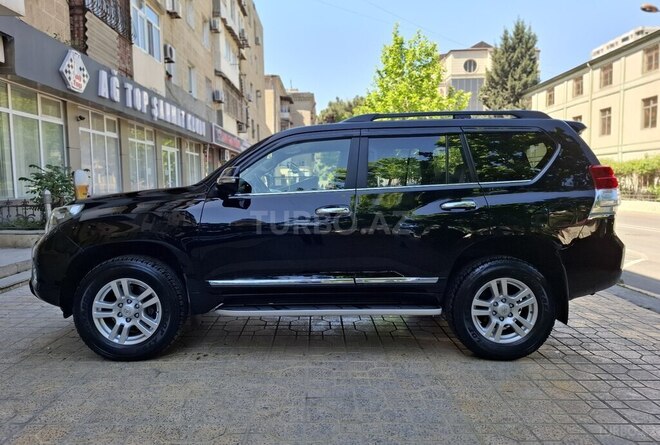 Toyota Land Cruiser Prado 2011, 220,000 km - 3.0 l - Bakı