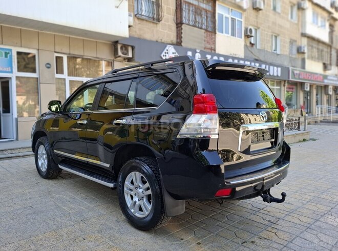 Toyota Land Cruiser Prado 2011, 220,000 km - 3.0 l - Bakı