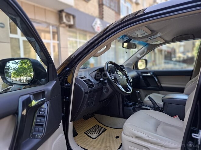 Toyota Land Cruiser Prado 2011, 220,000 km - 3.0 l - Bakı