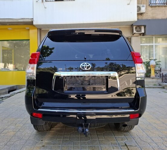 Toyota Land Cruiser Prado 2011, 220,000 km - 3.0 l - Bakı