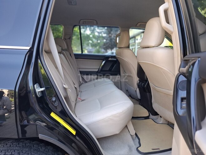 Toyota Land Cruiser Prado 2011, 220,000 km - 3.0 l - Bakı