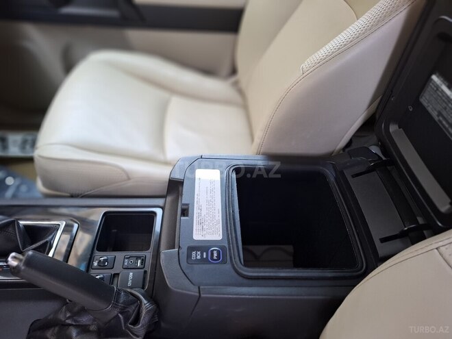 Toyota Land Cruiser Prado 2011, 220,000 km - 3.0 l - Bakı