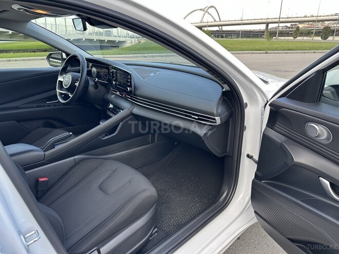 Hyundai Elantra 2024, 38,000 km - 2.0 л - Bakı