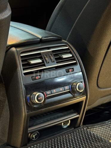 BMW 740 2014, 225,000 km - 3.0 l - Xırdalan