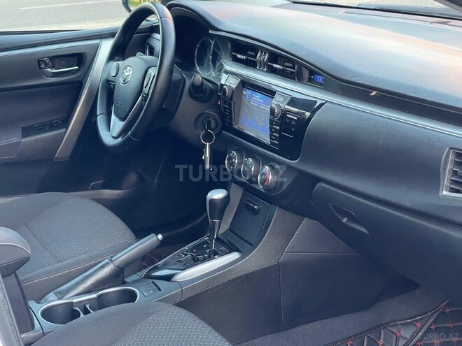 Toyota Corolla 2013, 137,000 km - 1.6 l - Bakı