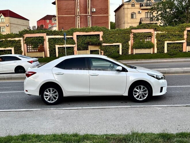 Toyota Corolla 2013, 137,000 km - 1.6 l - Bakı