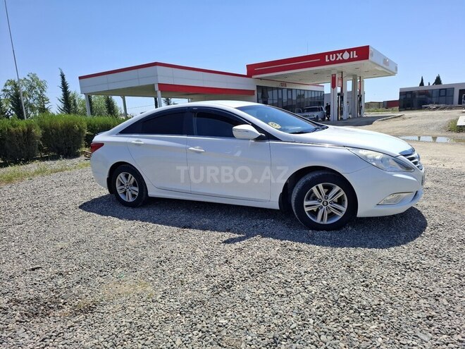 Hyundai Sonata 2013, 234,000 km - 2.0 l - Şirvan