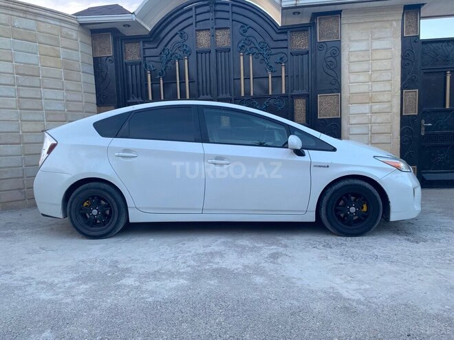 Toyota Prius 2014, 335,000 km - 1.8 l - Bakı