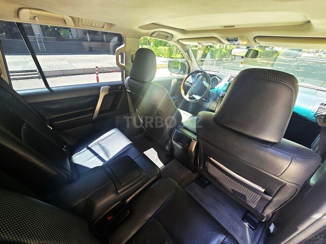Toyota Land Cruiser Prado 2011, 218,000 km - 2.7 l - Bakı