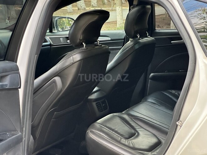 Ford Fusion (North America) 2014, 293,132 km - 2.0 l - Sumqayıt