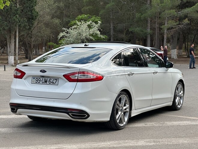 Ford Fusion (North America) 2014, 293,132 km - 2.0 l - Sumqayıt