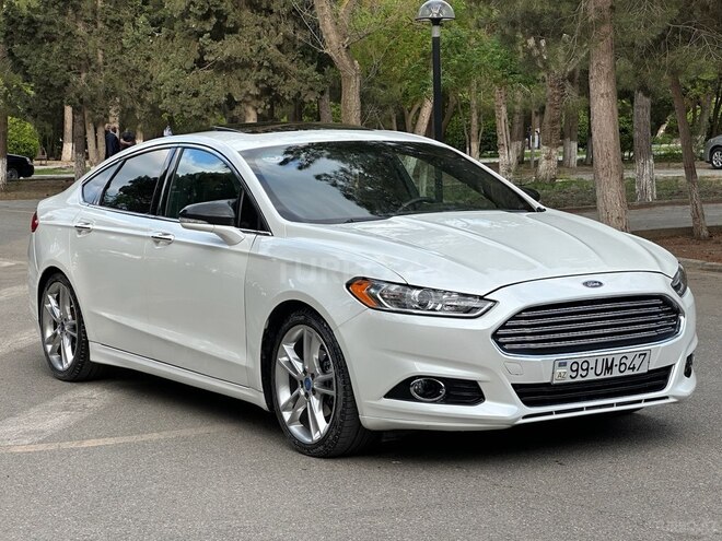 Ford Fusion (North America) 2014, 293,132 km - 2.0 l - Sumqayıt