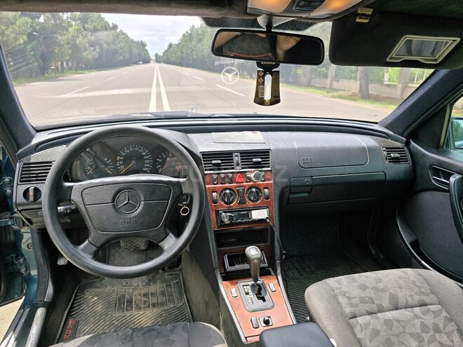Mercedes C 240 1997, 216,822 km - 2.4 л - Gəncə
