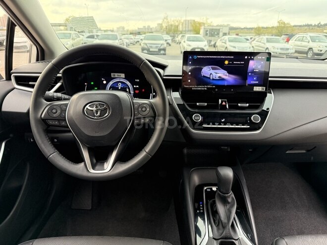 Toyota Corolla-13