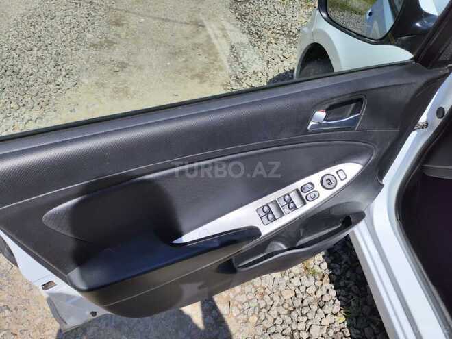 Hyundai Accent 2016, 186,000 km - 1.4 l - Bakı