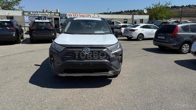 Toyota RAV4-1