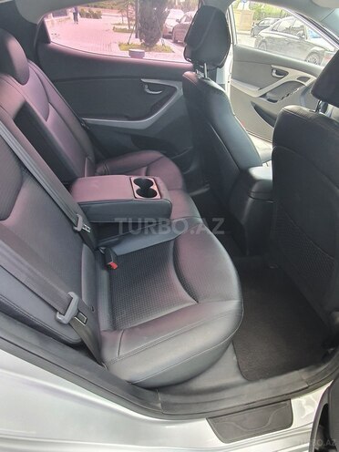 Hyundai Avante 2015, 150,000 km - 1.6 l - Bakı
