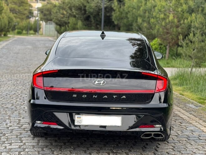 Hyundai Sonata-4