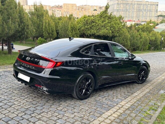 Hyundai Sonata-5