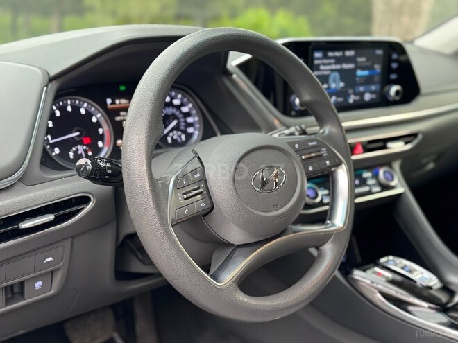 Hyundai Sonata-9