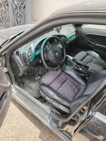 BMW 318 1995, 281,200 km - 1.8 l - Bakı