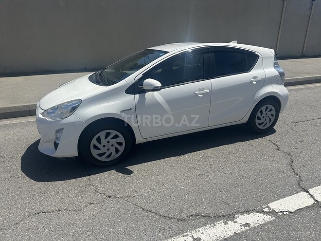 Toyota Aqua 2015, 124,000 km - 1.5 l - Bakı