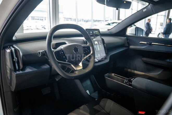 Volvo EX30-11