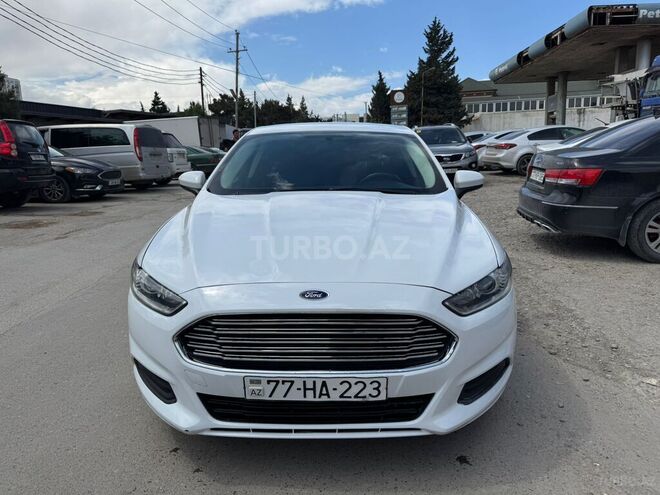 Ford Fusion (North America) 2015, 263,000 km - 2.0 л - Bakı