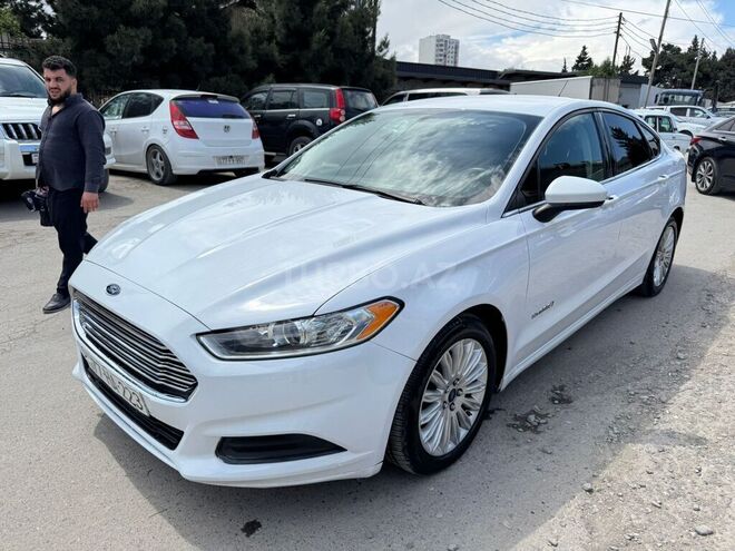 Ford Fusion (North America) 2015, 263,000 km - 2.0 л - Bakı