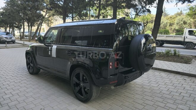 Land Rover Defender-4