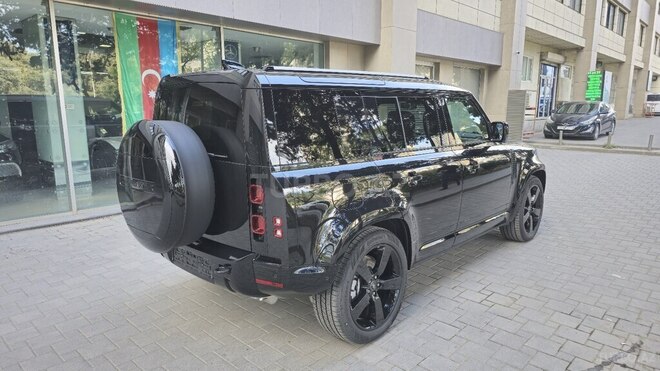Land Rover Defender-3