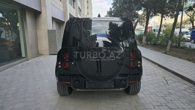 Land Rover Defender-5