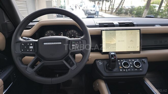 Land Rover Defender-9