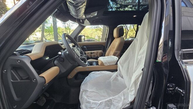 Land Rover Defender-13