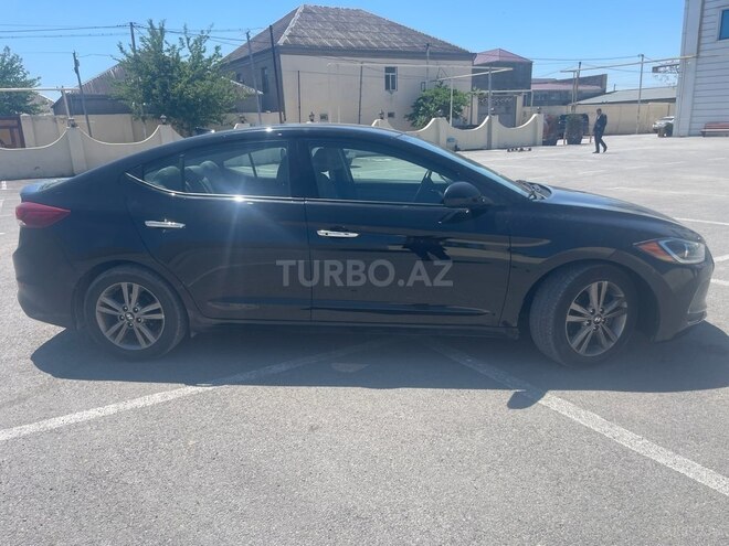 Hyundai Elantra 2018, 214,043 km - 2.0 l - Bakı