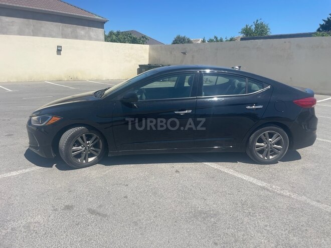 Hyundai Elantra 2018, 214,043 km - 2.0 l - Bakı